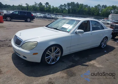 2000 Mercedes-Benz S 500 из США, поврежденный, VIN WDBNG75J4YA110212